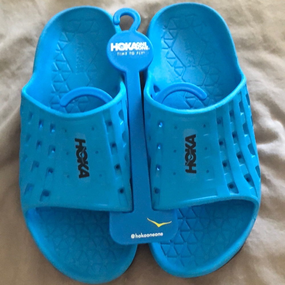 HOKA WOMENS TURQUORSE size: 9